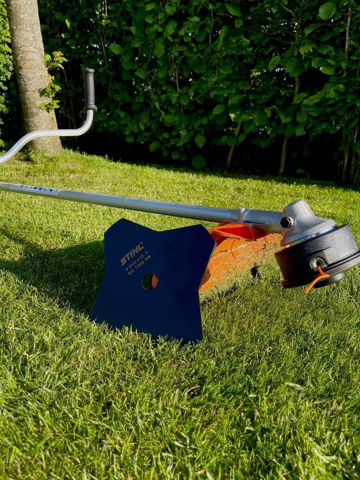 Stihl FS 240 C professional strimmer