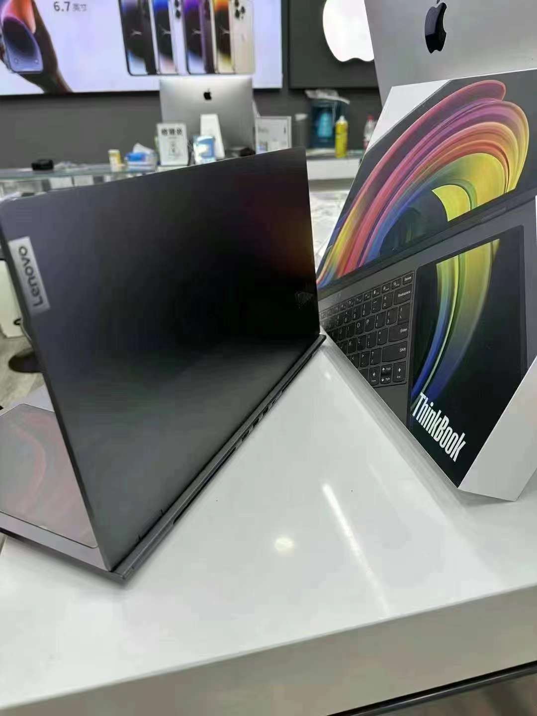 Lenovo performance gaming notebook ThinkBooK Plus 17-inch touch dual screen i7 processor 16G running 512G solid state 3K high-definition screen 120Hz refresh rate fingerprint unlocking