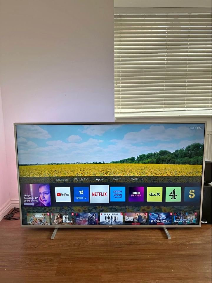 55”4K ultra HDR ambient light smart TV'