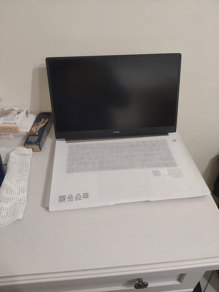 MateBook D 15 Laptop - Windows 11, 15.6'' 1080P Eye Comfort FullView Display, 8GB+512GB